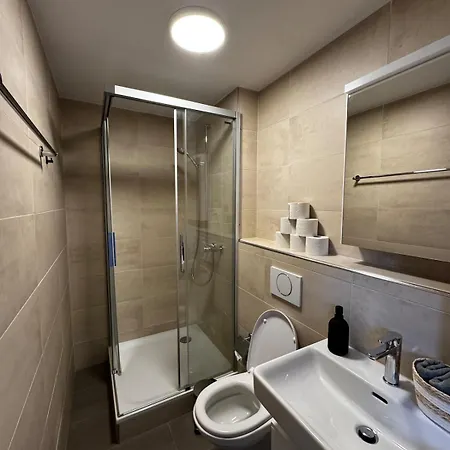 Comfy, Spacious And Duplex Lägenhet Zweisimmen