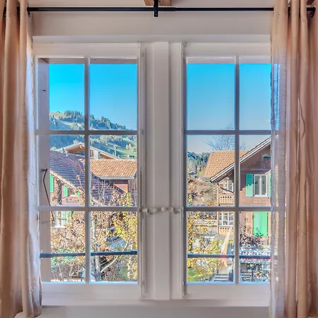 Comfy, Spacious And Duplex Apartman Zweisimmen