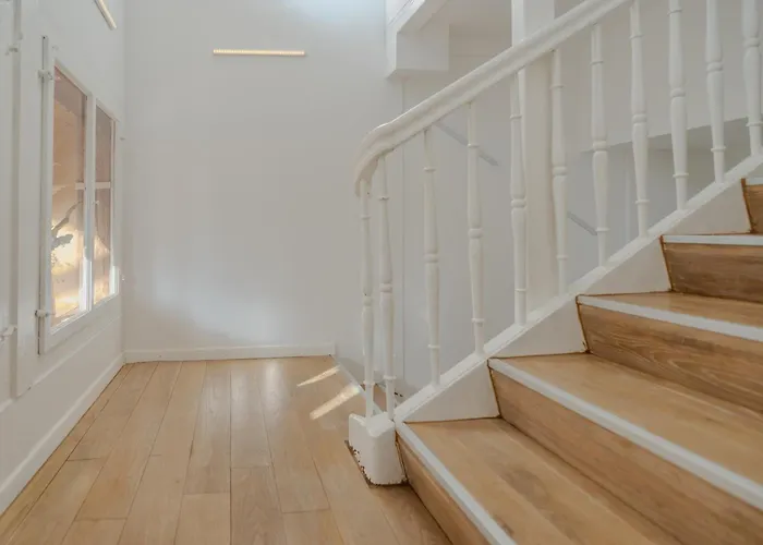 Comfy, Spacious And Duplex Apartamento